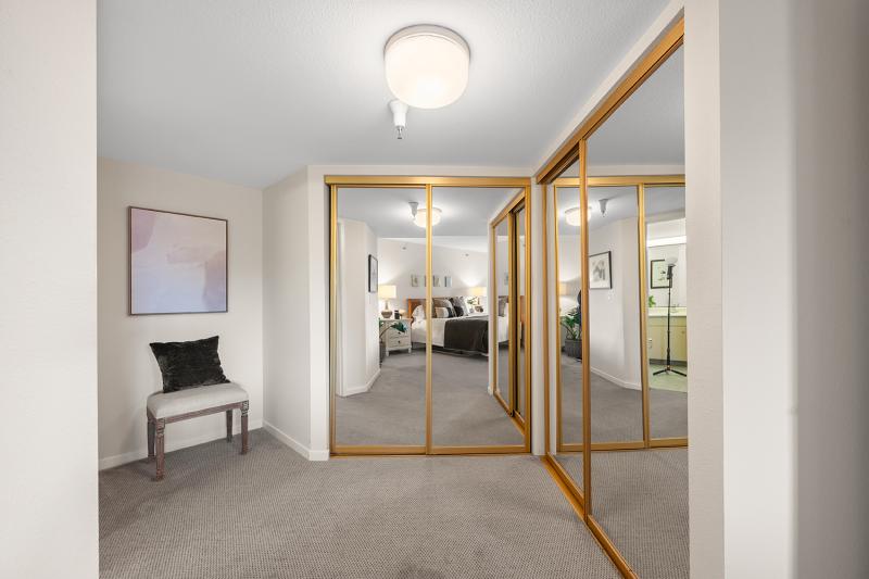 Type C – 1 Bed + Den, 2 Baths  #15